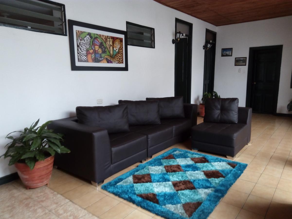 פופאיין Hotel San Cristobal מראה חיצוני תמונה